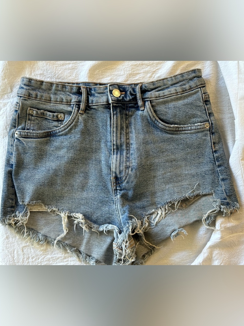 Zara Distressed Light Blue Denim Cutoff Shorts Zipper closure